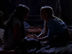 extant_XenaWarriorPrincess_1x01-SinsOfThePast_01186