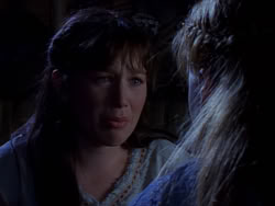 extant_XenaWarriorPrincess_1x01-SinsOfThePast_01203