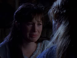 extant_XenaWarriorPrincess_1x01-SinsOfThePast_01204
