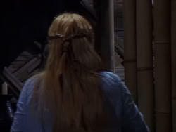 extant_XenaWarriorPrincess_1x01-SinsOfThePast_01258