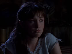extant_XenaWarriorPrincess_1x01-SinsOfThePast_01271
