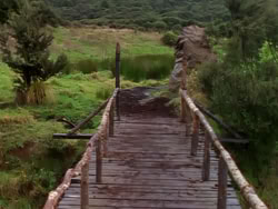 extant_XenaWarriorPrincess_1x01-SinsOfThePast_01289
