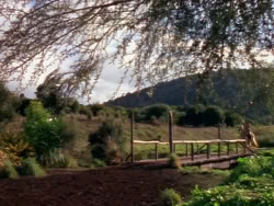 extant_XenaWarriorPrincess_1x01-SinsOfThePast_01293