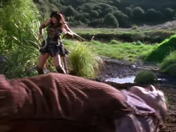 extant_XenaWarriorPrincess_1x01-SinsOfThePast_01403