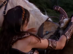 extant_XenaWarriorPrincess_1x01-SinsOfThePast_01426