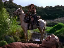 extant_XenaWarriorPrincess_1x01-SinsOfThePast_01439
