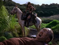 extant_XenaWarriorPrincess_1x01-SinsOfThePast_01445