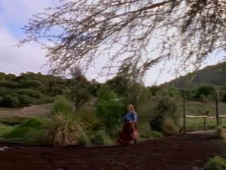 extant_XenaWarriorPrincess_1x01-SinsOfThePast_01510