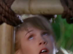 extant_XenaWarriorPrincess_1x01-SinsOfThePast_01524