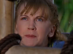 extant_XenaWarriorPrincess_1x01-SinsOfThePast_01537