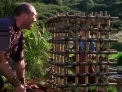 extant_XenaWarriorPrincess_1x01-SinsOfThePast_01550