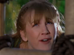 extant_XenaWarriorPrincess_1x01-SinsOfThePast_01562