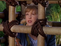 extant_XenaWarriorPrincess_1x01-SinsOfThePast_01575