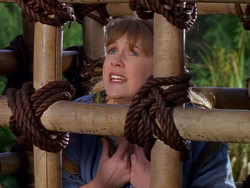 extant_XenaWarriorPrincess_1x01-SinsOfThePast_01580