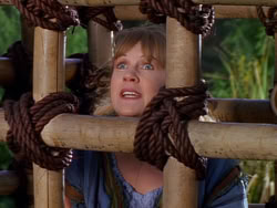 extant_XenaWarriorPrincess_1x01-SinsOfThePast_01582