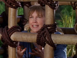 extant_XenaWarriorPrincess_1x01-SinsOfThePast_01583