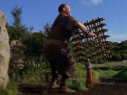 extant_XenaWarriorPrincess_1x01-SinsOfThePast_01623