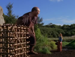 extant_XenaWarriorPrincess_1x01-SinsOfThePast_01630