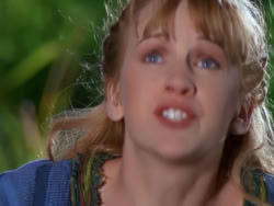 extant_XenaWarriorPrincess_1x01-SinsOfThePast_01636