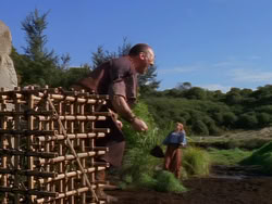 extant_XenaWarriorPrincess_1x01-SinsOfThePast_01650