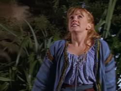 extant_XenaWarriorPrincess_1x01-SinsOfThePast_01655