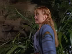 extant_XenaWarriorPrincess_1x01-SinsOfThePast_01656