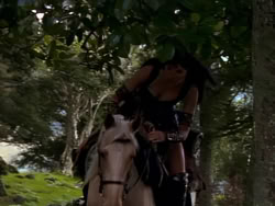 extant_XenaWarriorPrincess_1x01-SinsOfThePast_01675