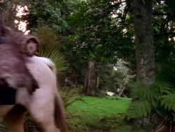 extant_XenaWarriorPrincess_1x01-SinsOfThePast_01683