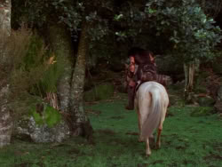extant_XenaWarriorPrincess_1x01-SinsOfThePast_01697