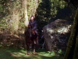 extant_XenaWarriorPrincess_1x01-SinsOfThePast_01735