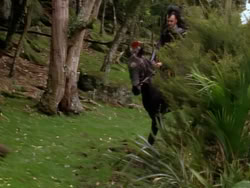 extant_XenaWarriorPrincess_1x01-SinsOfThePast_01760