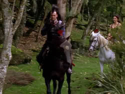 extant_XenaWarriorPrincess_1x01-SinsOfThePast_01764