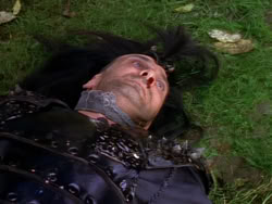 extant_XenaWarriorPrincess_1x01-SinsOfThePast_01802
