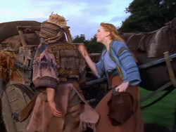 extant_XenaWarriorPrincess_1x01-SinsOfThePast_01918