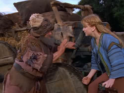 extant_XenaWarriorPrincess_1x01-SinsOfThePast_01925