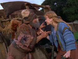 extant_XenaWarriorPrincess_1x01-SinsOfThePast_01945