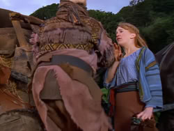 extant_XenaWarriorPrincess_1x01-SinsOfThePast_01962