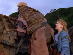 extant_XenaWarriorPrincess_1x01-SinsOfThePast_01964