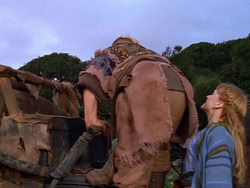 extant_XenaWarriorPrincess_1x01-SinsOfThePast_01966