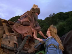 extant_XenaWarriorPrincess_1x01-SinsOfThePast_01974