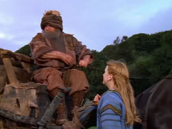 extant_XenaWarriorPrincess_1x01-SinsOfThePast_02002