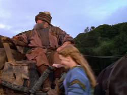 extant_XenaWarriorPrincess_1x01-SinsOfThePast_02003