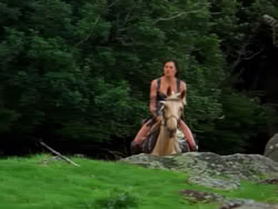 extant_XenaWarriorPrincess_1x01-SinsOfThePast_02082