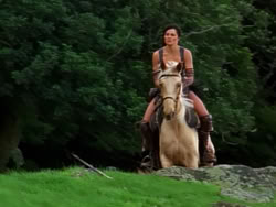extant_XenaWarriorPrincess_1x01-SinsOfThePast_02083