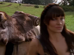 extant_XenaWarriorPrincess_1x01-SinsOfThePast_02141