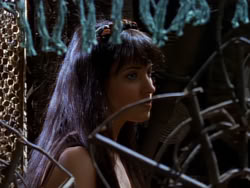 extant_XenaWarriorPrincess_1x01-SinsOfThePast_02147