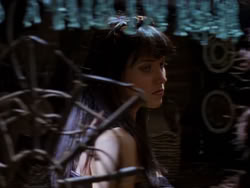 extant_XenaWarriorPrincess_1x01-SinsOfThePast_02149