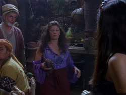 extant_XenaWarriorPrincess_1x01-SinsOfThePast_02174