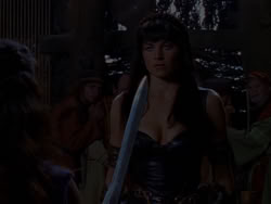 extant_XenaWarriorPrincess_1x01-SinsOfThePast_02192