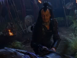 extant_XenaWarriorPrincess_1x01-SinsOfThePast_02351